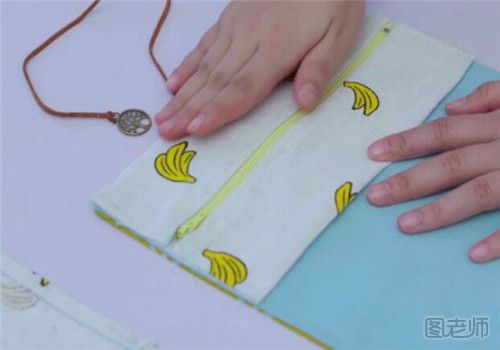 笔帘笔袋怎么做 不用缝线都可以的制作方法