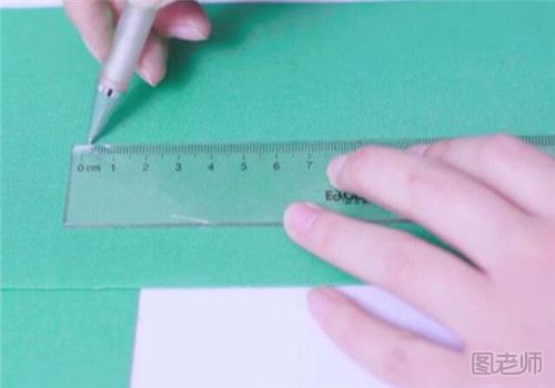 仙人球盆栽怎么做 卡纸制作桌上摆饰的方法