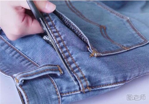 墙面收纳袋怎么做 旧牛仔裤改造的方法