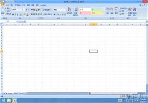 Excel怎么查找重复项 方法如下