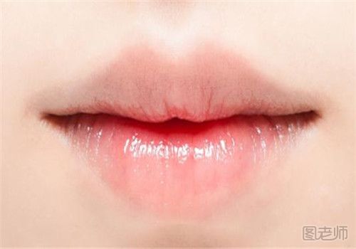如何预防嘴唇干燥 三招了解下