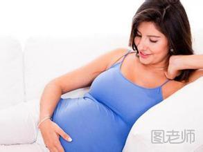 怀双胞胎的早期症状：早孕现象比较严重