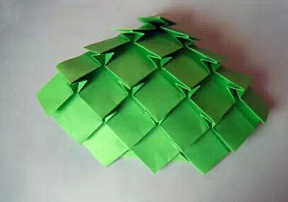 手工制作圣诞树折纸图解