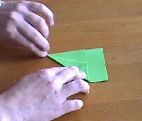 手工折纸圣诞花的做法图解教程