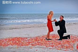 浪漫的求婚方式：海边求婚